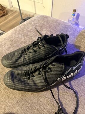 Riddell Black Athletic Cleats 11.5
